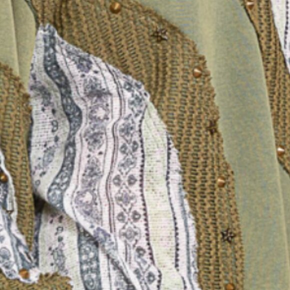 156. Long Sleeve Regular fit top in french terry with knit patch stud point - Picture 5 of 5